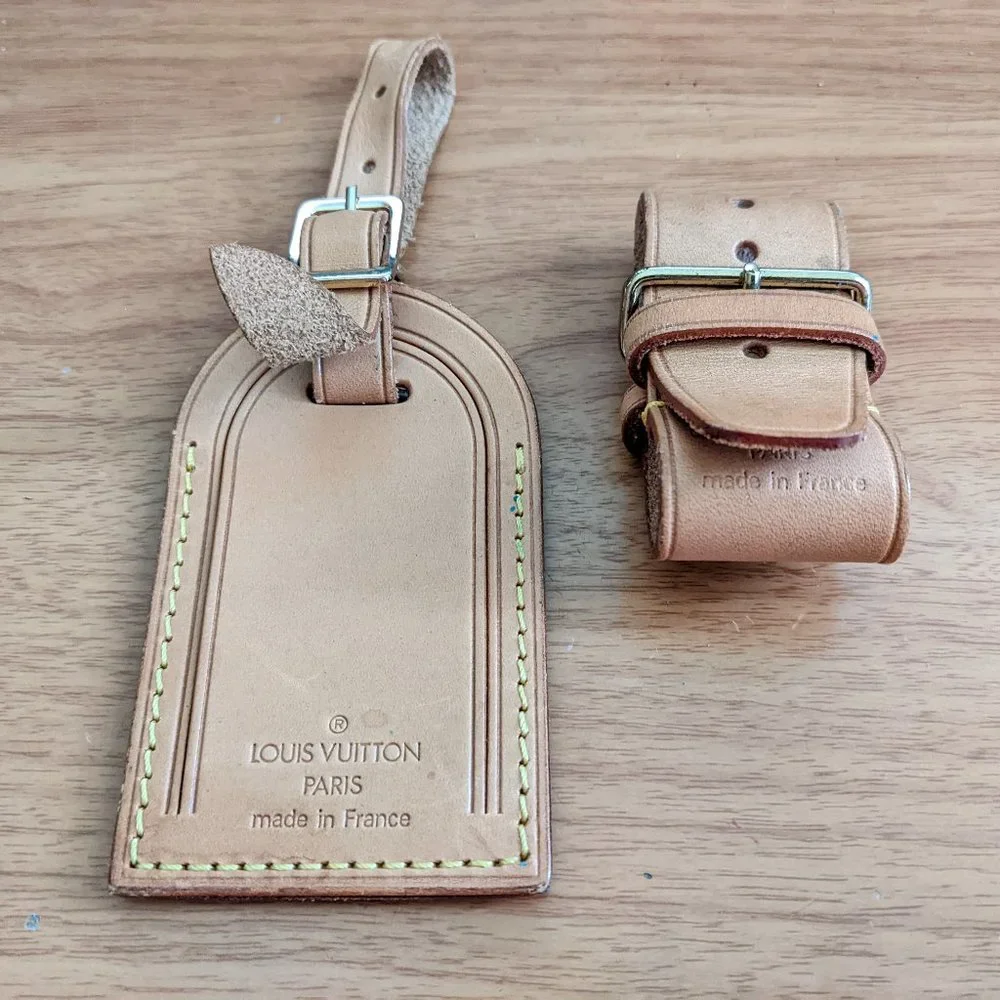 Louis Vuitton Luggage Tag w/ Belt #220***💥PRICE DROP💥